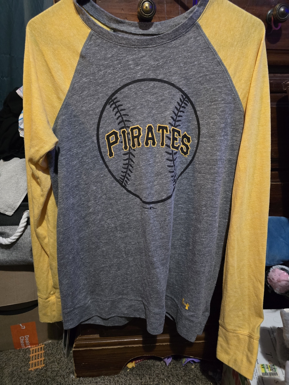 !!. Ladies L Grey and Yellow Pirates Raglan Long Sleeve Tee